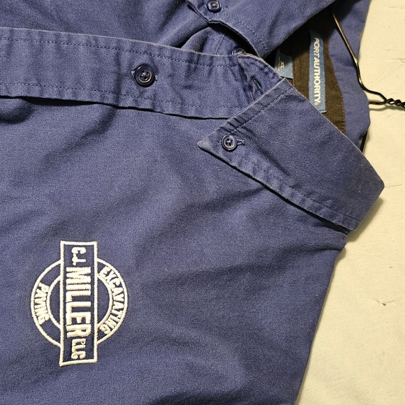 Port Authority XL button down - Picture 3 of 6